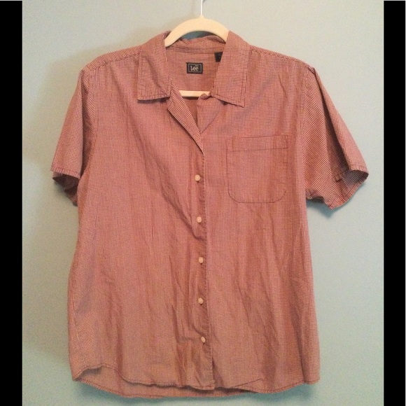 Short sleeve Lee button up blouse. - Picture 1 of 4